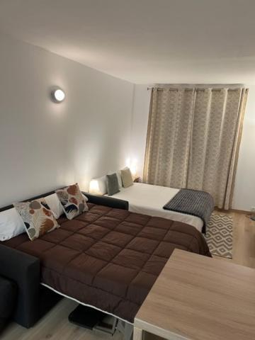 La Neu Studio Neuf Pour 4 Pax En Centre Ville Pas De La Casa Bagian luar foto