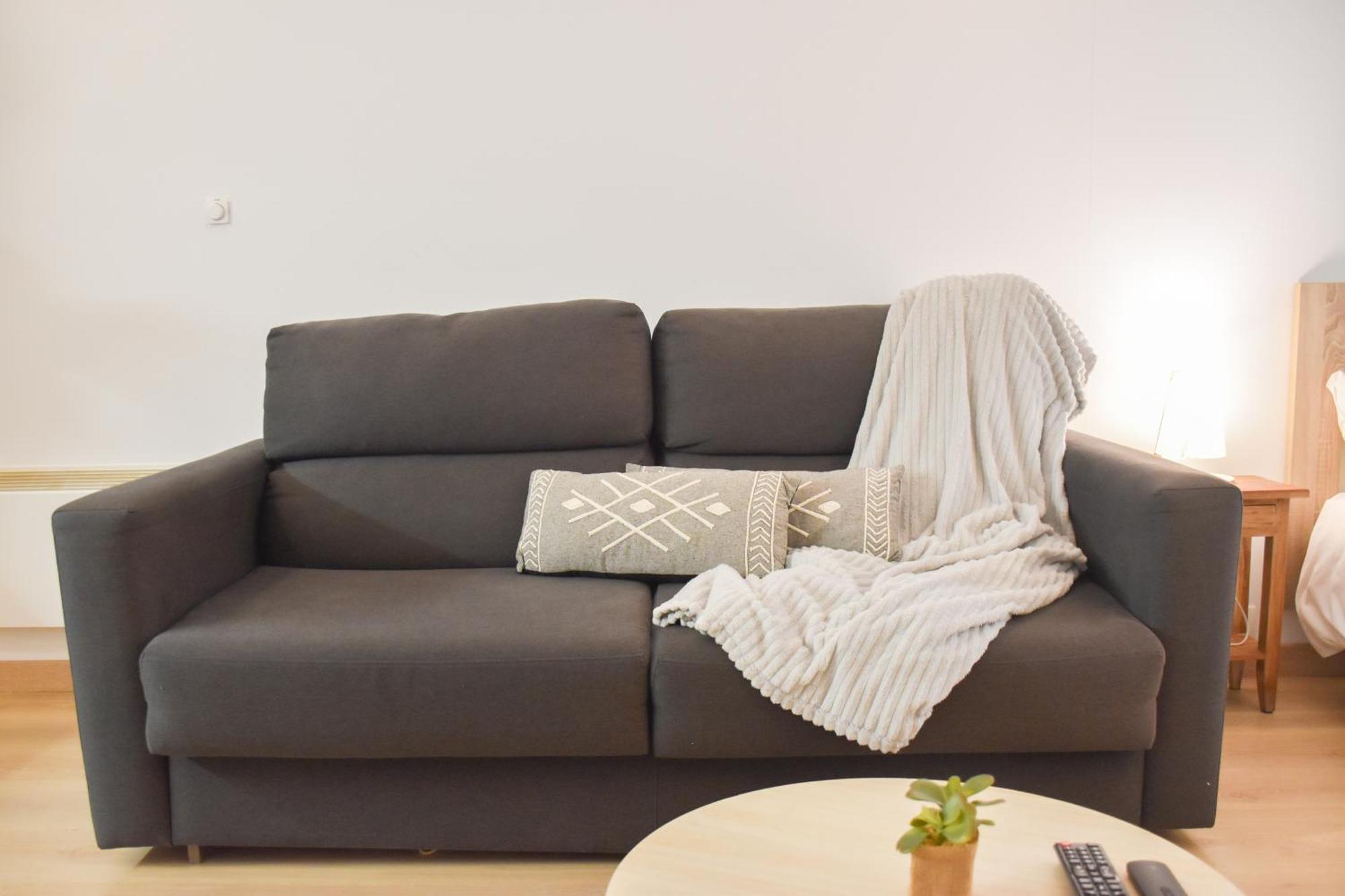 La Neu Studio Neuf Pour 4 Pax En Centre Ville Pas De La Casa Bagian luar foto